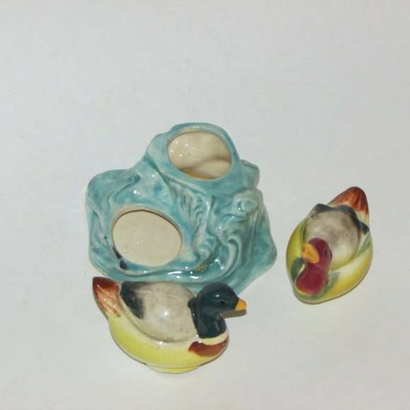 Salt & Pepper Shakers Vintage 3 pc set Ducks Cottagecore Mid-century - Picture 7 of 12